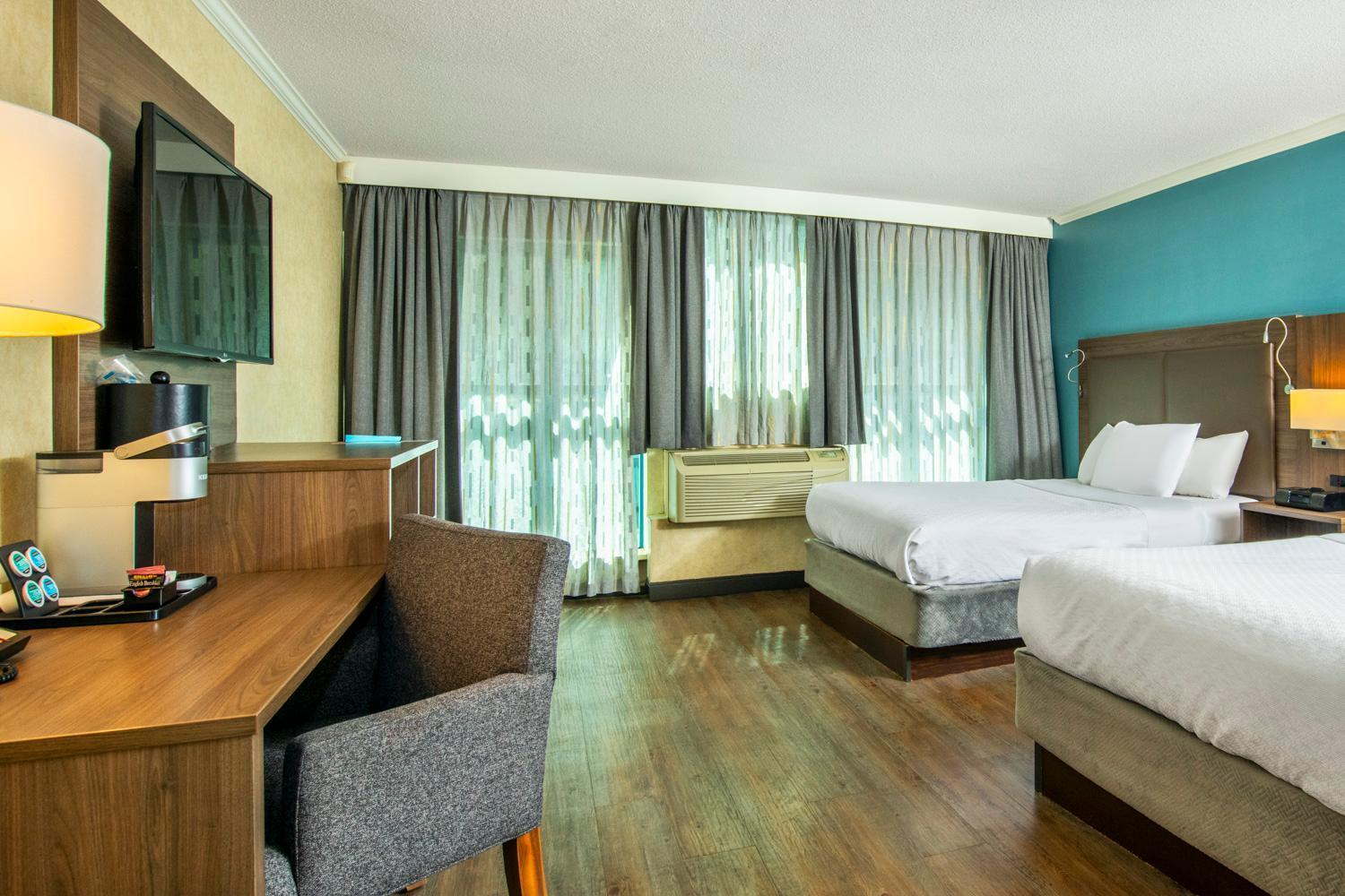 Grand Park Hotel & Suites Downtown Vancouver, Ascend Hotel Collection Екстериор снимка