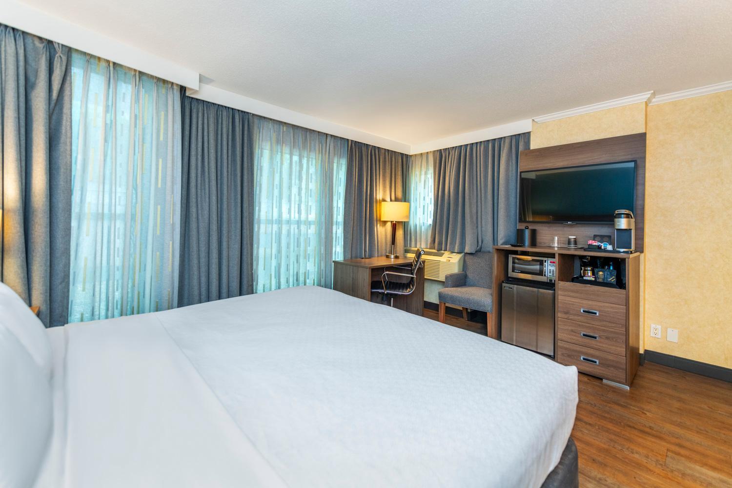 Grand Park Hotel & Suites Downtown Vancouver, Ascend Hotel Collection Екстериор снимка