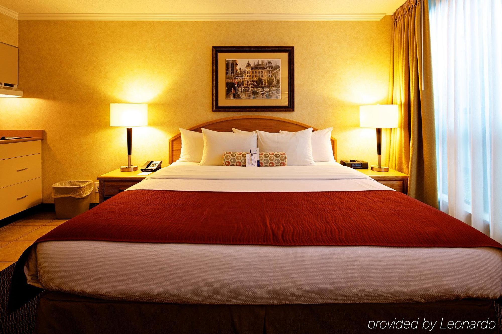 Grand Park Hotel & Suites Downtown Vancouver, Ascend Hotel Collection Екстериор снимка